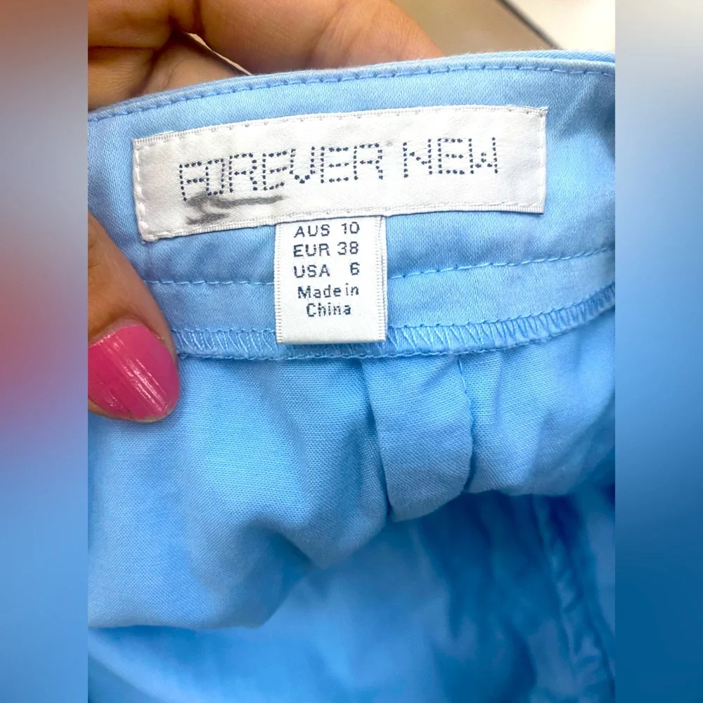 PRETTIEST POWDER BLUE LACE SKIRT FROM FOREVER NEW!! - Picture 3 of 3